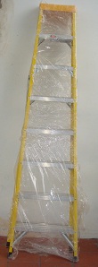 8ft  Fiber Glass step ladder  300lb